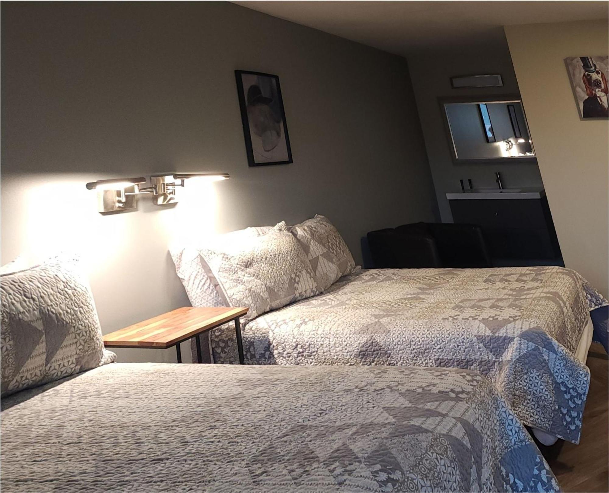 Hotel Lake Anna Glenora Экстерьер фото