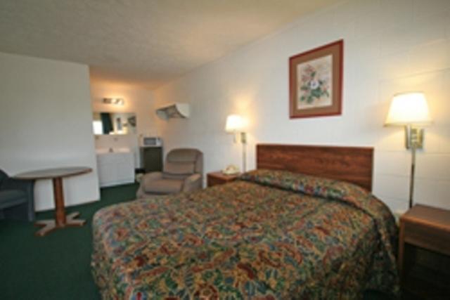 Hotel Lake Anna Glenora Номер фото