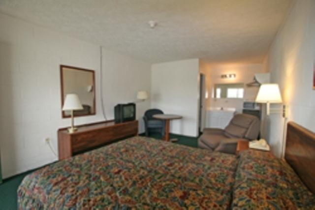 Hotel Lake Anna Glenora Номер фото